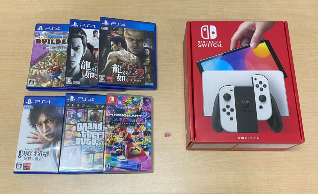 Switch (有機ELモデル) ホワイト、周辺機器、ソフトを計8点買取しました ！