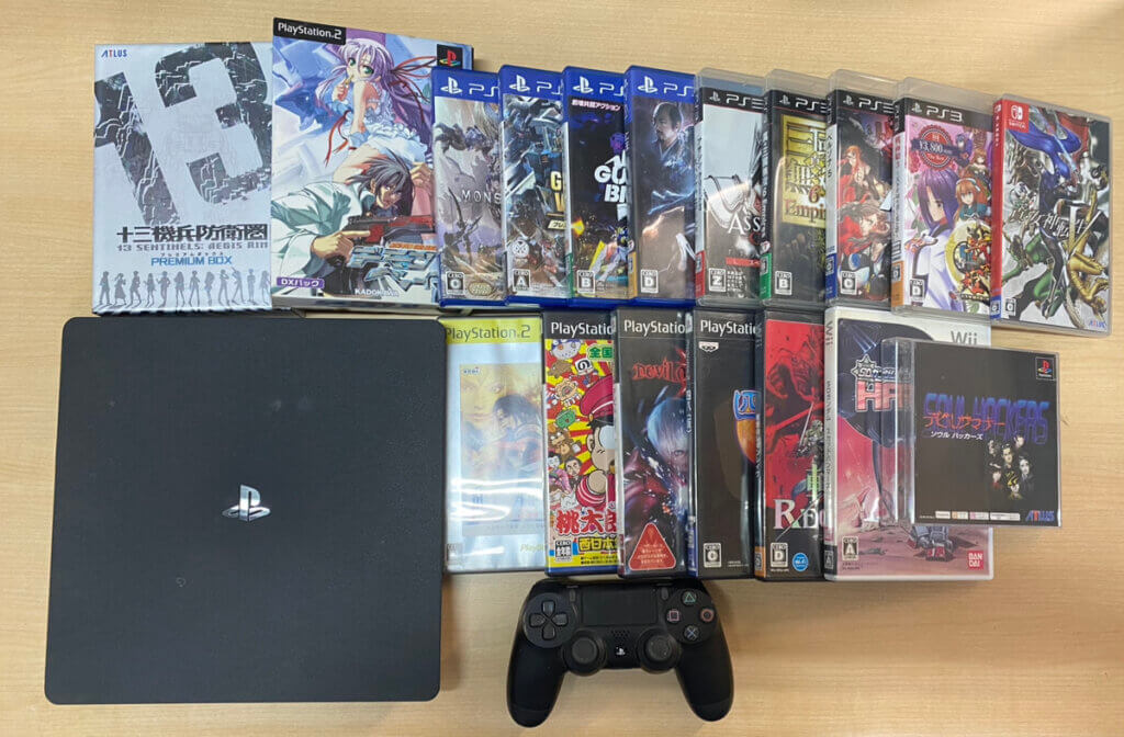 PS4 本体、コントローラー、ソフトを計20点買取しました！