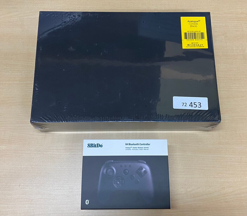 Analogue 3D Console、8Bitdo コントローラーを計2点買取しました！