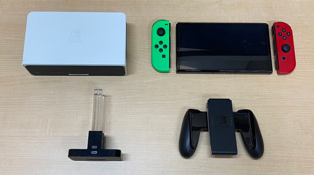 Switch 本体（有機ELモデル）、コントローラー、周辺機器を計6点買取しました！