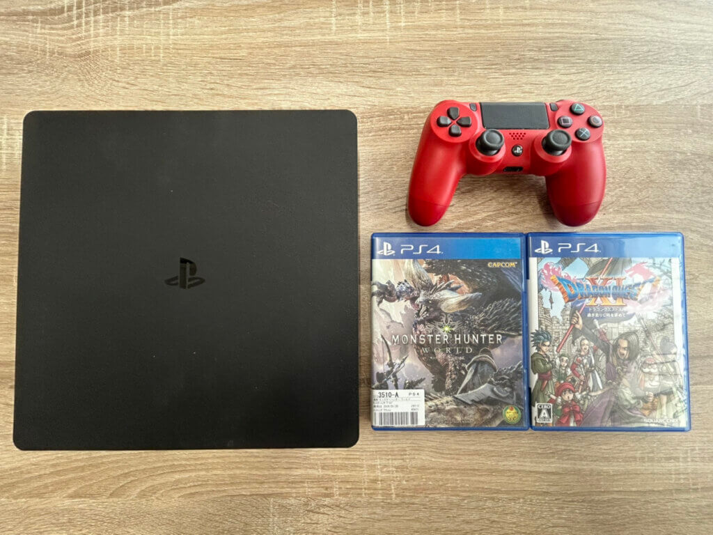PS4本体、コントローラー、ソフトを計4点買取しました！