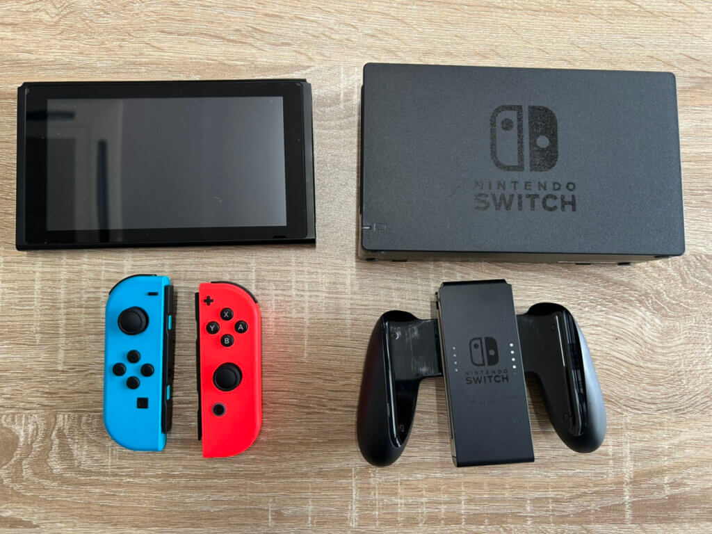 Switch本体、Joy-Con等を計5点買取しました！