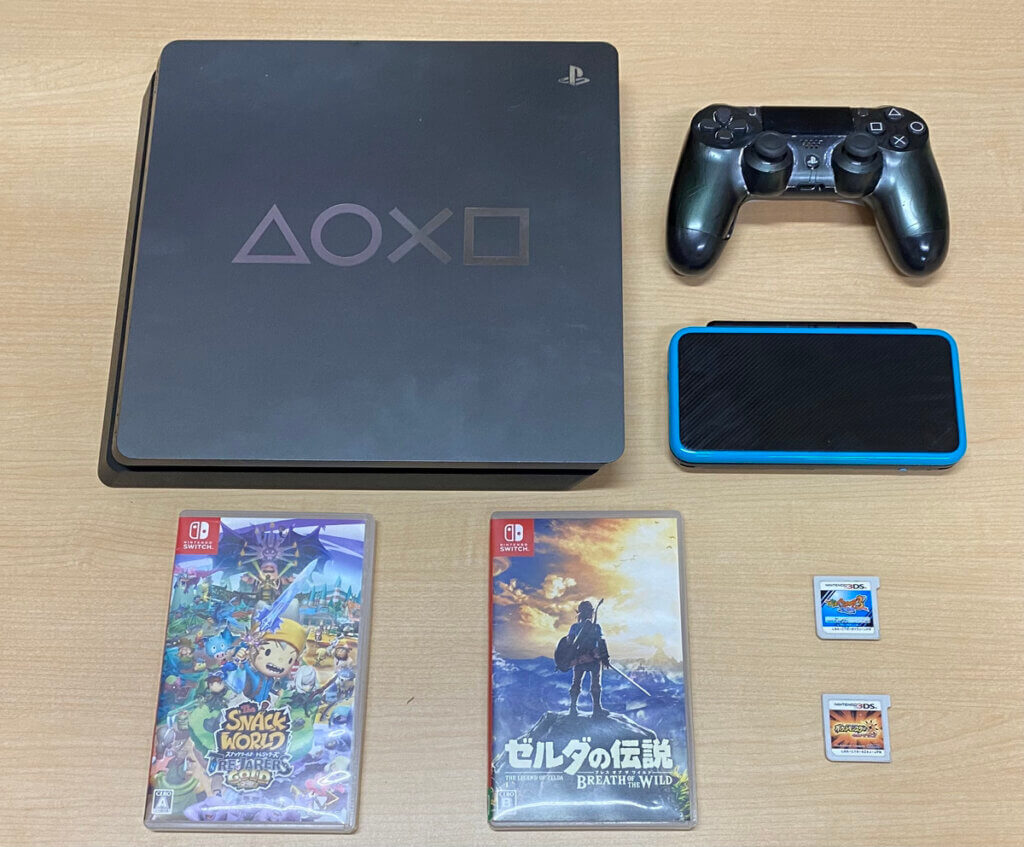 New 2DSLL 本体、PS4 本体Days of Play Limited Editino、コントローラー、ソフトを計7点買取しました！